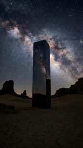 Obsidian Monolith Starry Night: 4K Cool Black Wallpaper